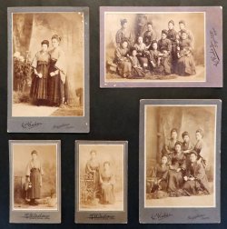 画像1: 台紙付写真「（仮題）袴姿の女学生」五枚 ■ 撮影：和田（新潟西堀）　明治末頃