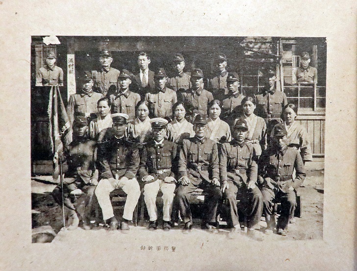 画像: 皇軍将兵慰問郷土写真集 ■ 湊村銃後奉公会（佐賀県東松浦郡）　昭和17年